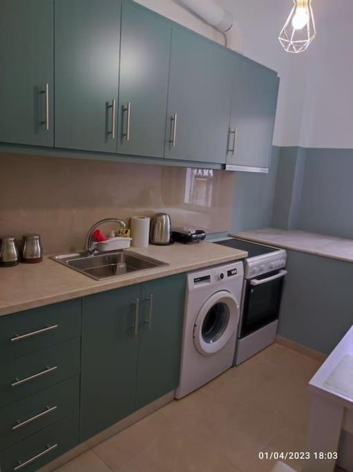 Cozy New Apartment Near The Beach Atenas Exterior foto